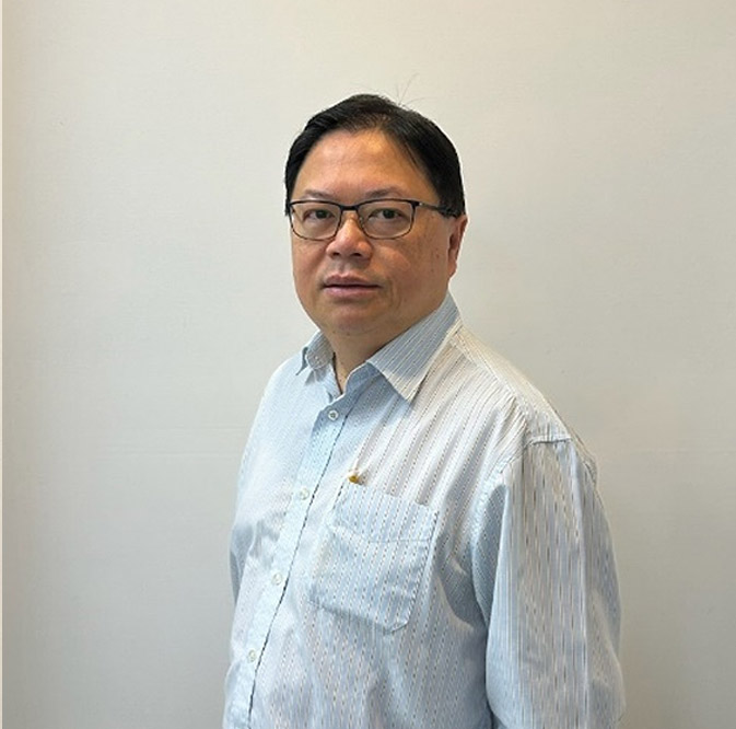 Dr Paul Lau